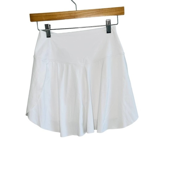 NWT Halara Women's White Crossover 2-in-1 Side Pocket Tennis Skirt Size Large - Picture 8 of 13